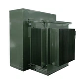 Trojfázový transformátor namontovaný na podložke